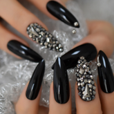 Pre Designed press-on Nails - DIY Glams - E11 Store